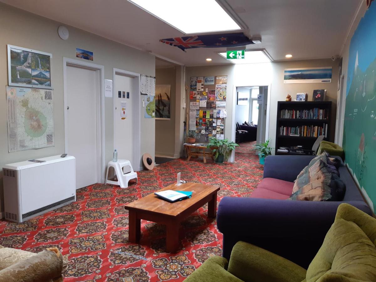 Ariki Backpackers Vandrarhem New Plymouth Exteriör bild